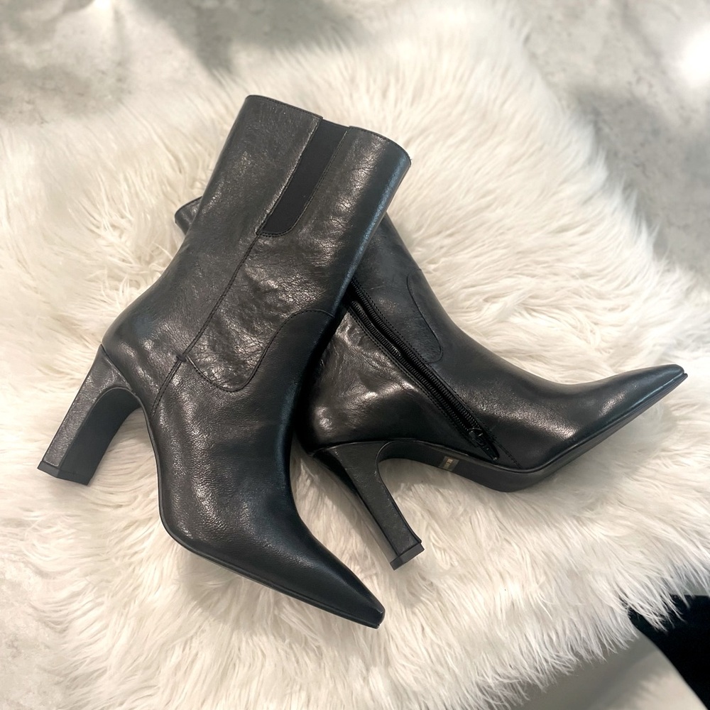 Anthropologie black leather boots/booties with heels